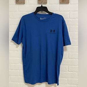 Men’s Under Armour loose fit T size Medium